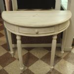 902 9444 CONSOLE TABLE